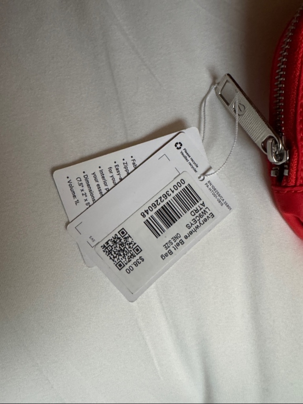 lululemon athletica ATRD color, NWT, Crossbody Belt Bag - Picture 2 of 4